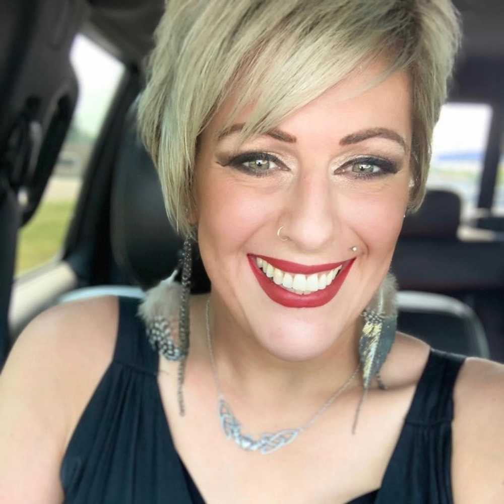 Meet your Posher, Amber